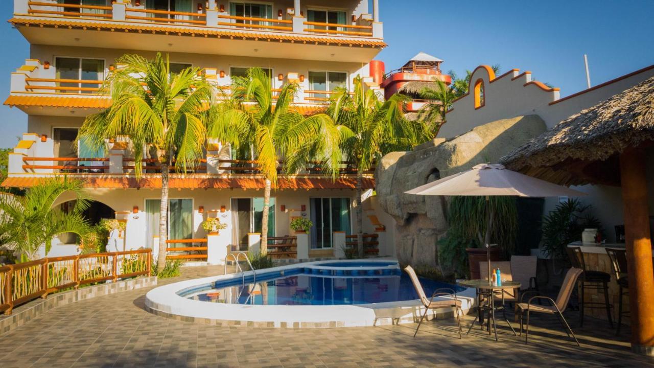 Bonito Hotel By Arans Сіуатанехо Екстер'єр фото